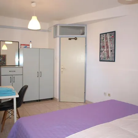 Sky 48 Apartment *